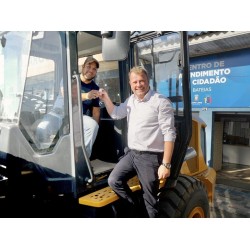 Máquinas novas começam a operar nas  ruas e estradas de Campo Largo